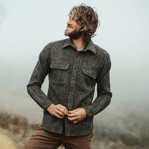 Taylor Stitch Summit shirt in Charcoal waffle